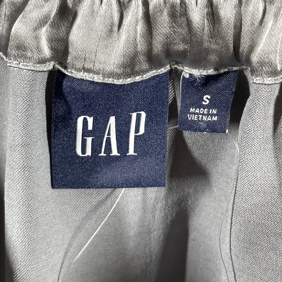 NEW Gap Skirt Womens Small gray satin pull on midi classic preppy holiday - Picture 4 of 9